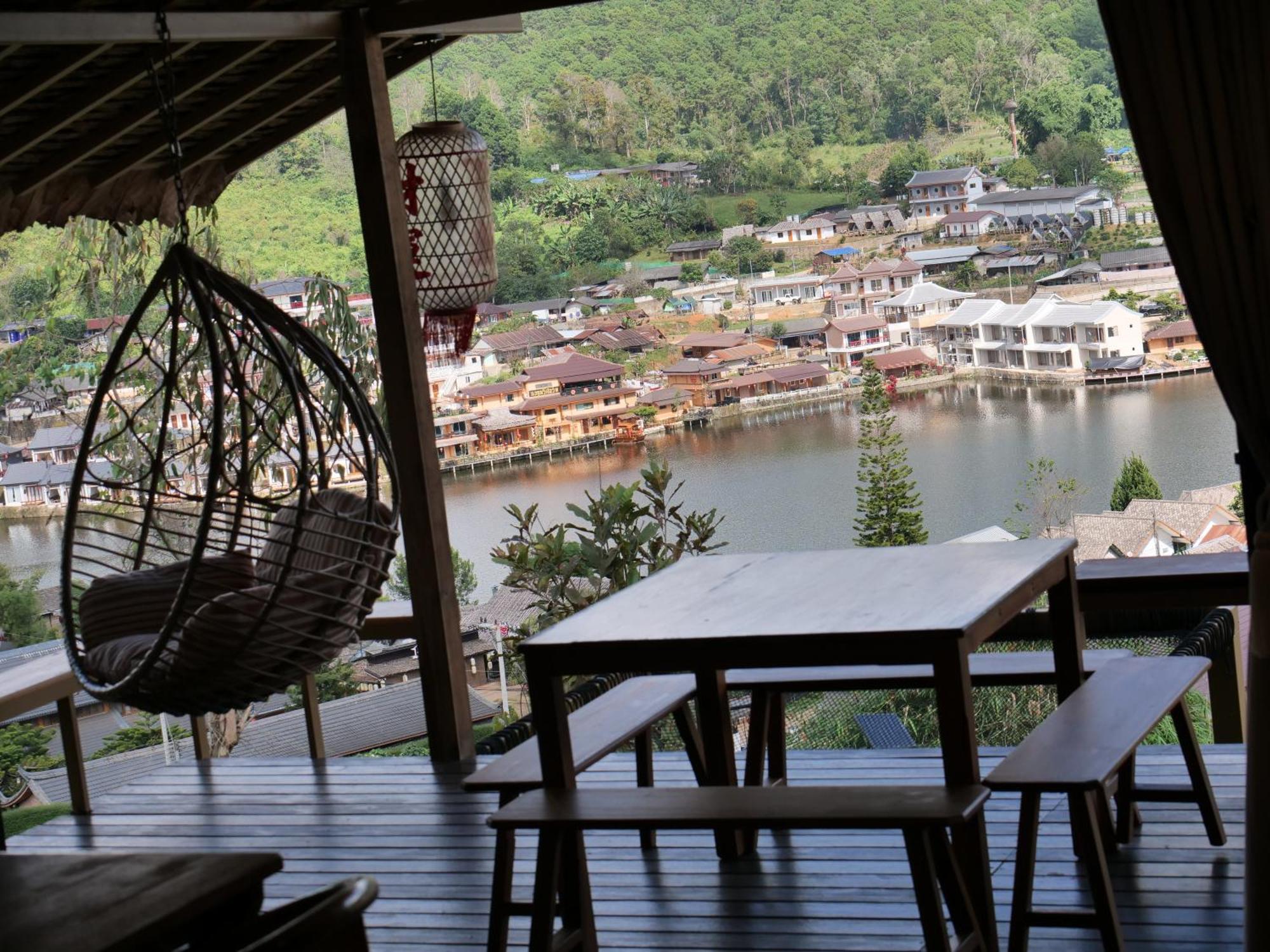 Hedreung Banrakthai Homestay And Camping Ban Rak Thai Exterior photo